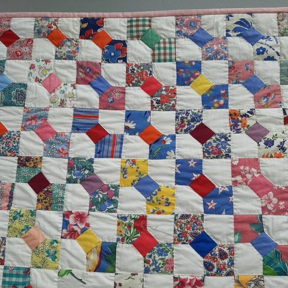 Vintage Bowtie Quilt 77